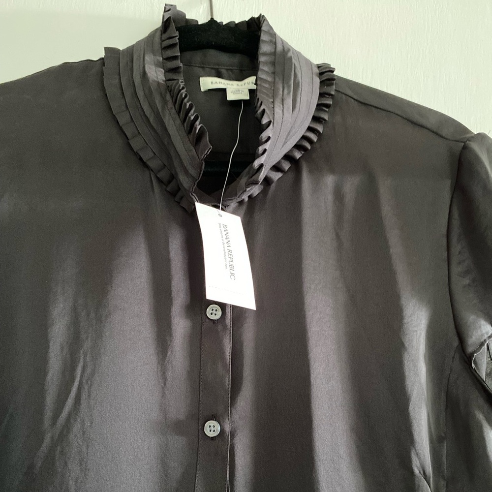 Banana Republic black top